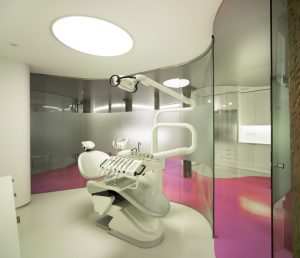 Dentista Raquel Gómez en Burgos